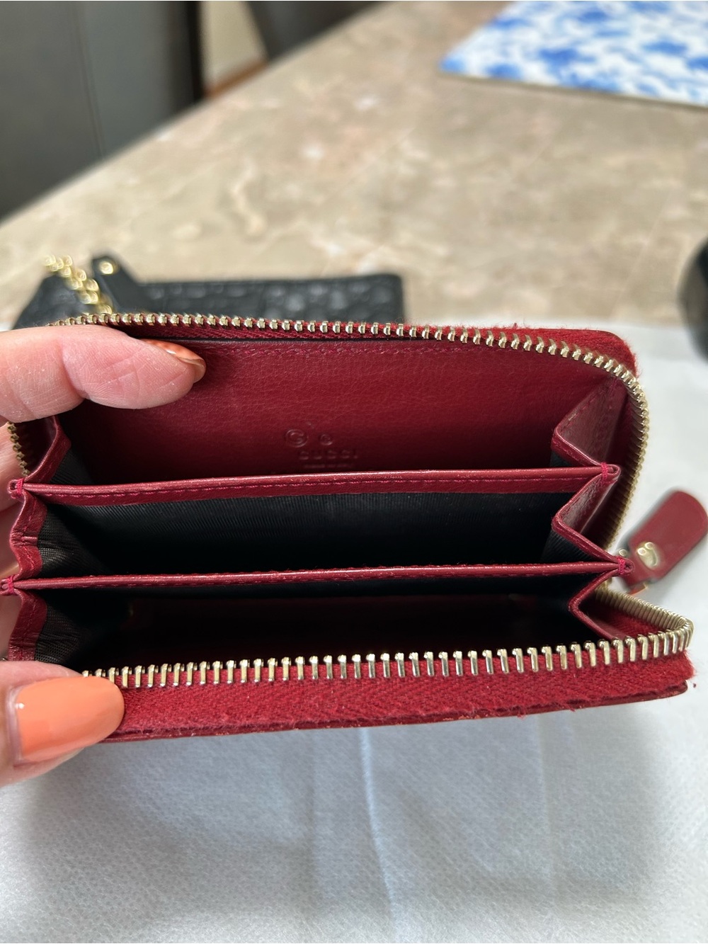 Gucci Embossed GG Leather Wallet in Rich Red - Picture 4 of 11